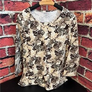 White Stag Women’s Floral Long Sleeve Top Size XL Bust 20” Item #PHK2556